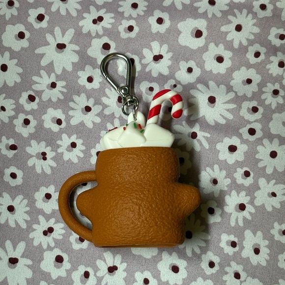 Gingerbread hand sanitizer hold bath & body works - Picture 3 of 4